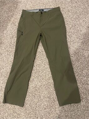 Balance Collection Men's Olive Cargo Performance Pants
